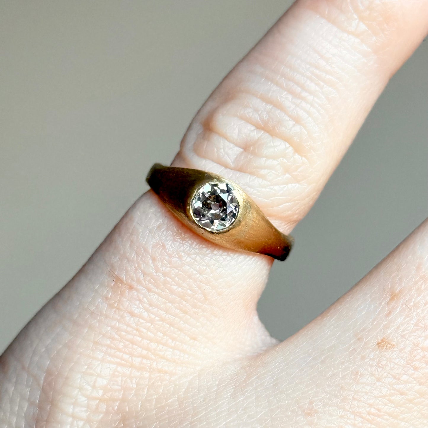 Vintage Old Cut Diamond Pinky Ring in 18 Carat Gold