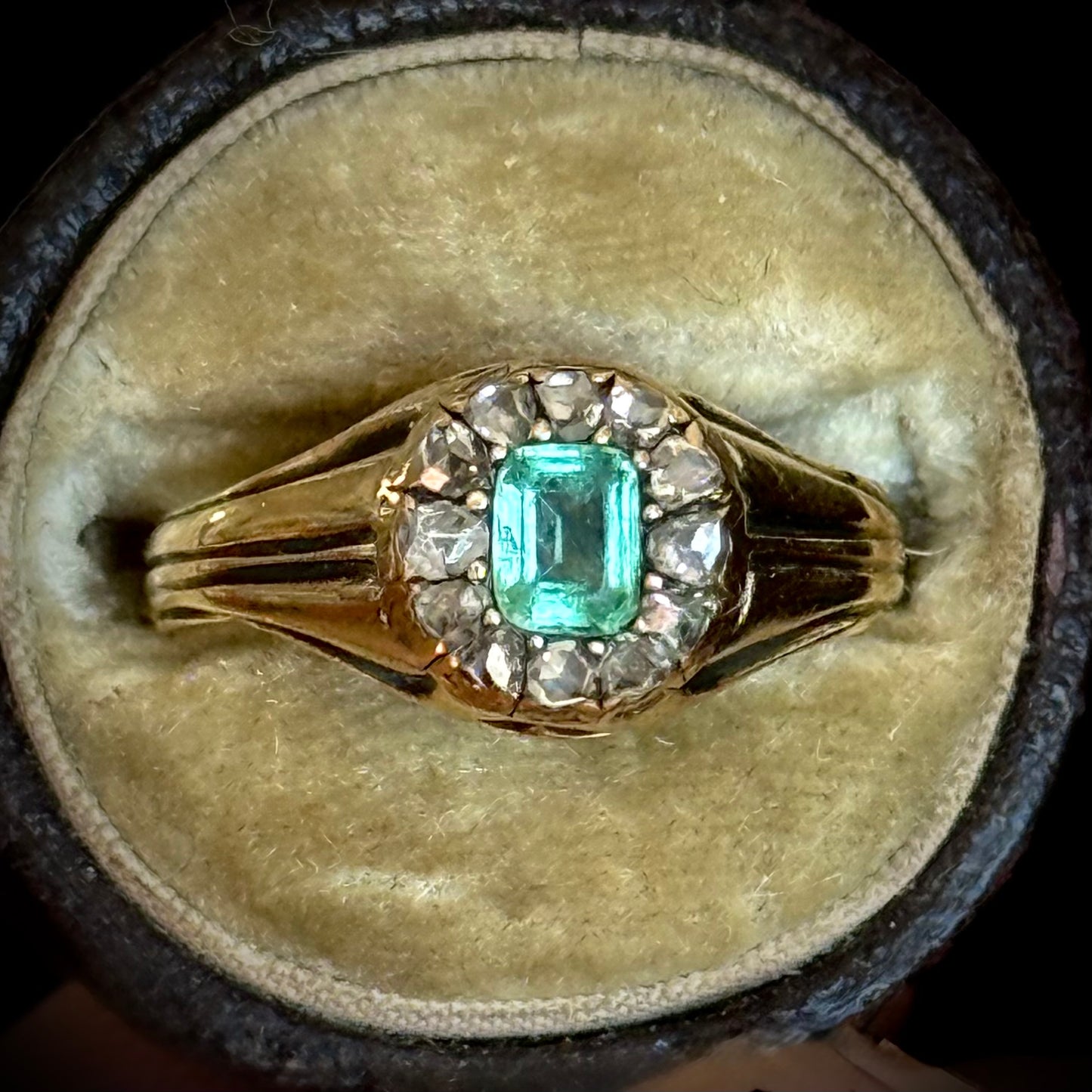 Antique Georgian Emerald & Diamond Cluster Ring