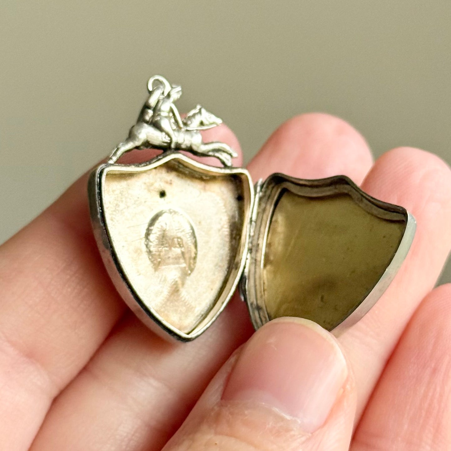 Antique Lucky Horseshoe Locket in Silver; Circa 1914