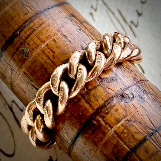 Antique Chunky Chain Curb Chain Ring in 9 Carat Gold