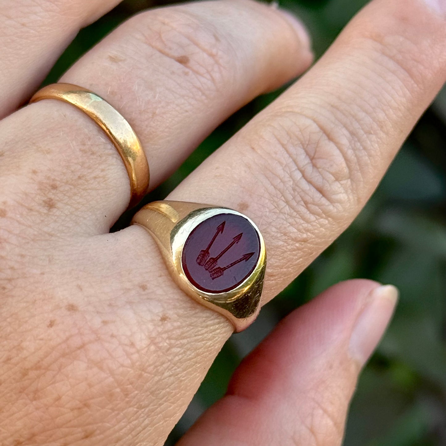 Vintage Carnelian Arrow Intaglio Ring