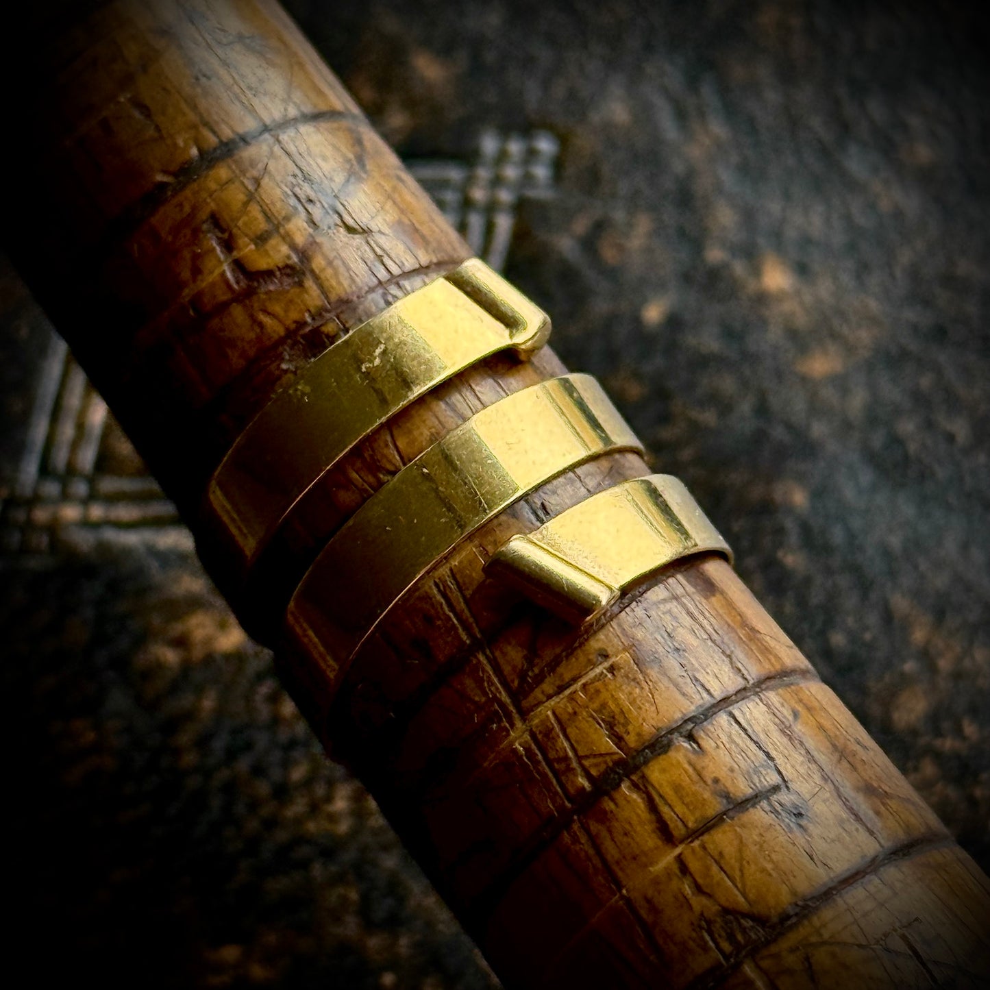 Vintage Spiral Band in 9 Carat Gold