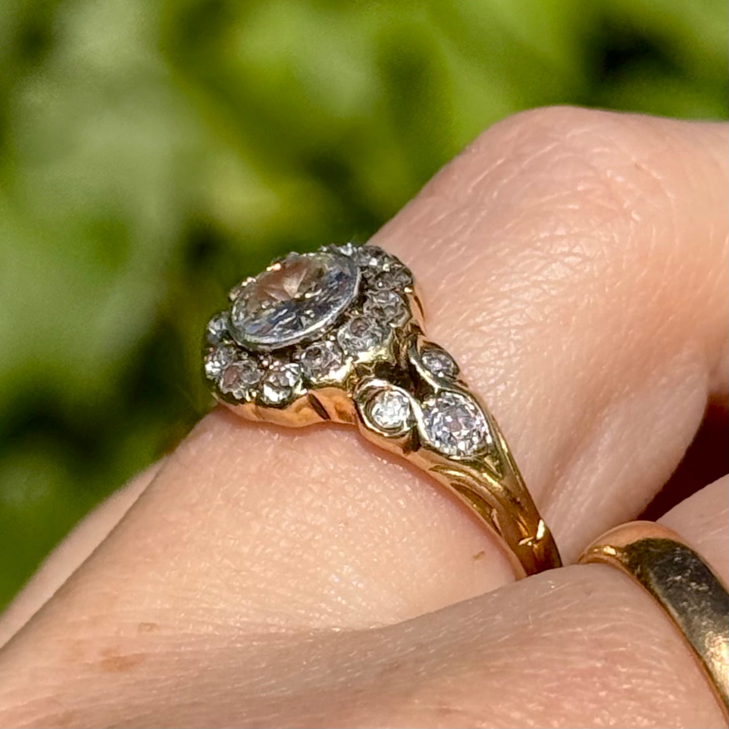Boxed Vintage Old Cut Diamond Cluster Ring in 18 Carat Gold