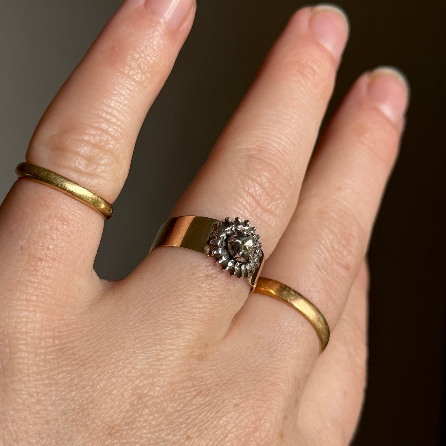 Antique Diamond Cluster Ring in 9 Carat Gold