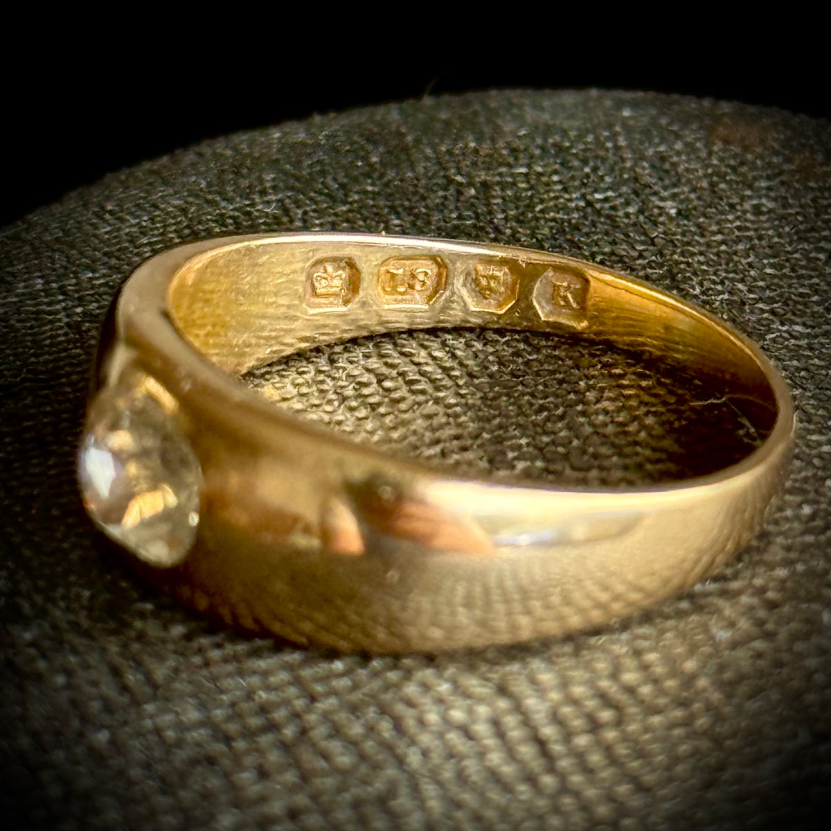 Antique Victorian Oval Diamond Ring in 18 Carat Gold; Circa 1885