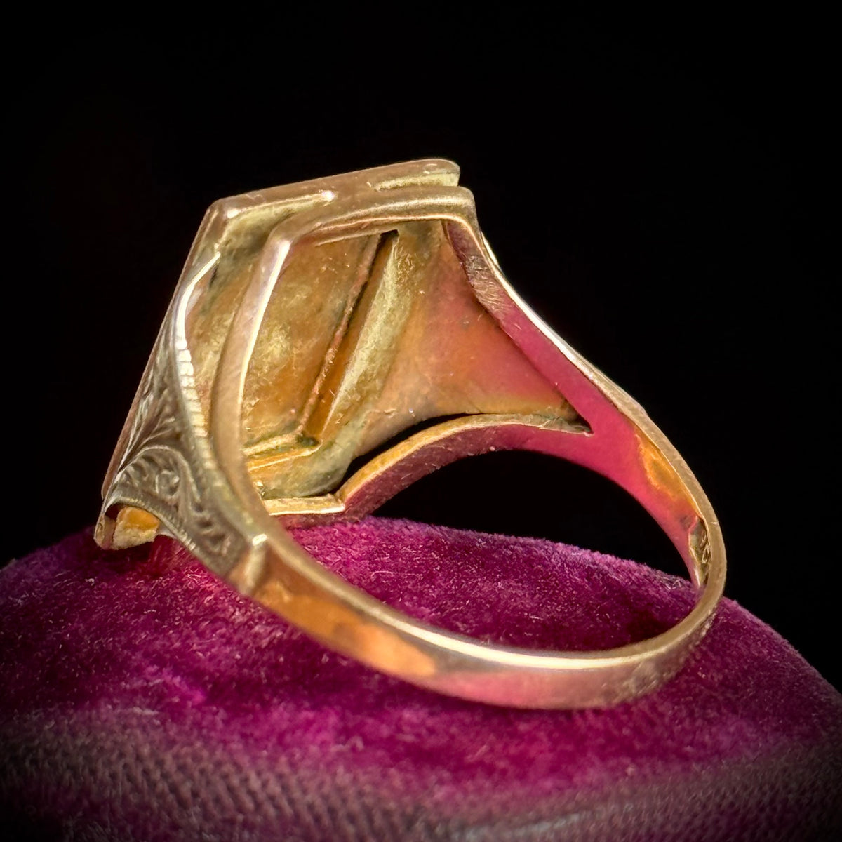 Antique Enamel Dog Signet Ring in 9 Carat Gold; Circa 1925