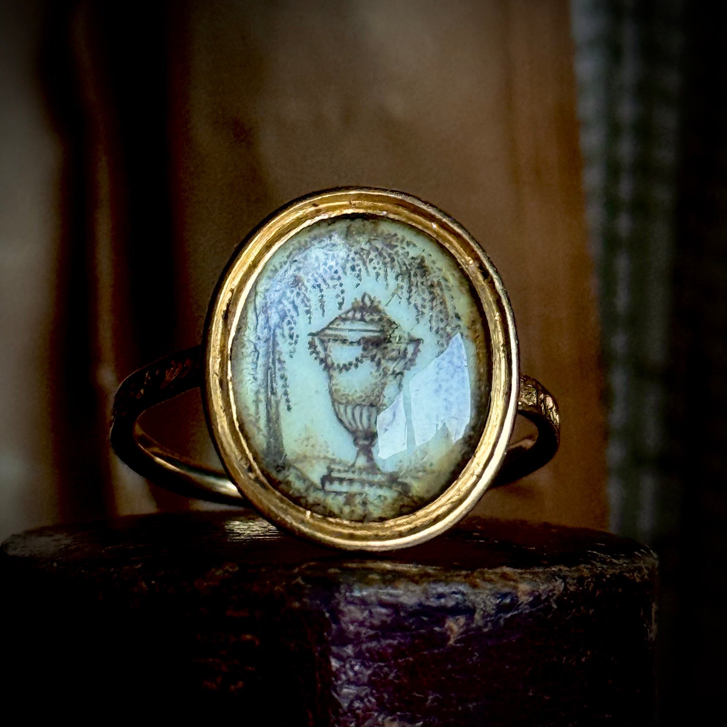Georgian Mourning Ring in 18 Carat Gold; Circa 1779