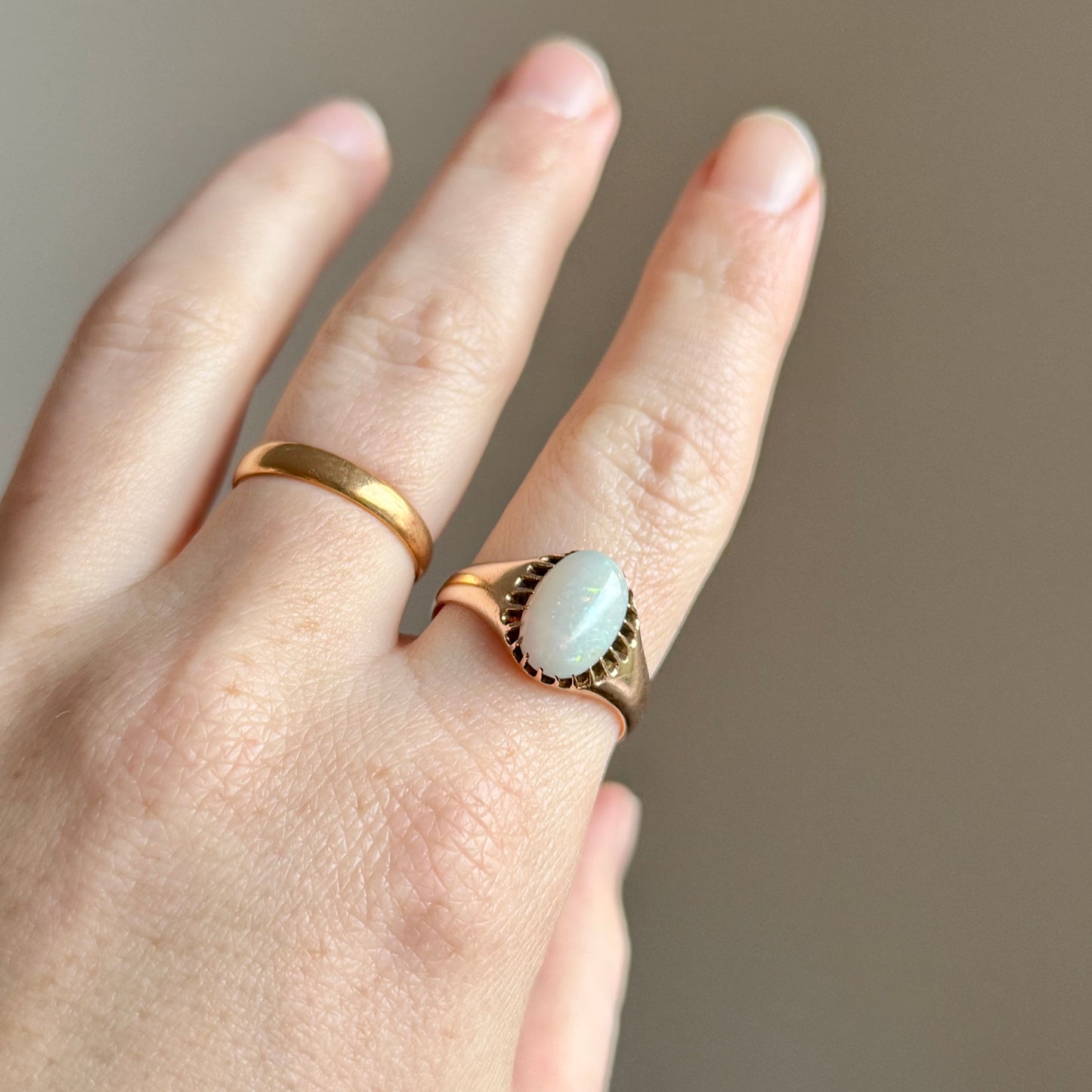 Antique Opal Ring in 9 Carat Gold; Circa 1900