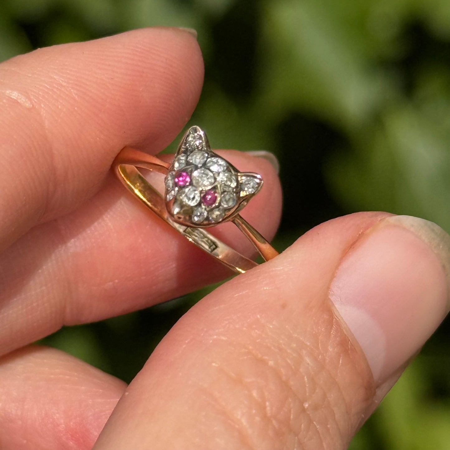 Antique Victorian Diamond Fox Ring in 18 Carat Gold