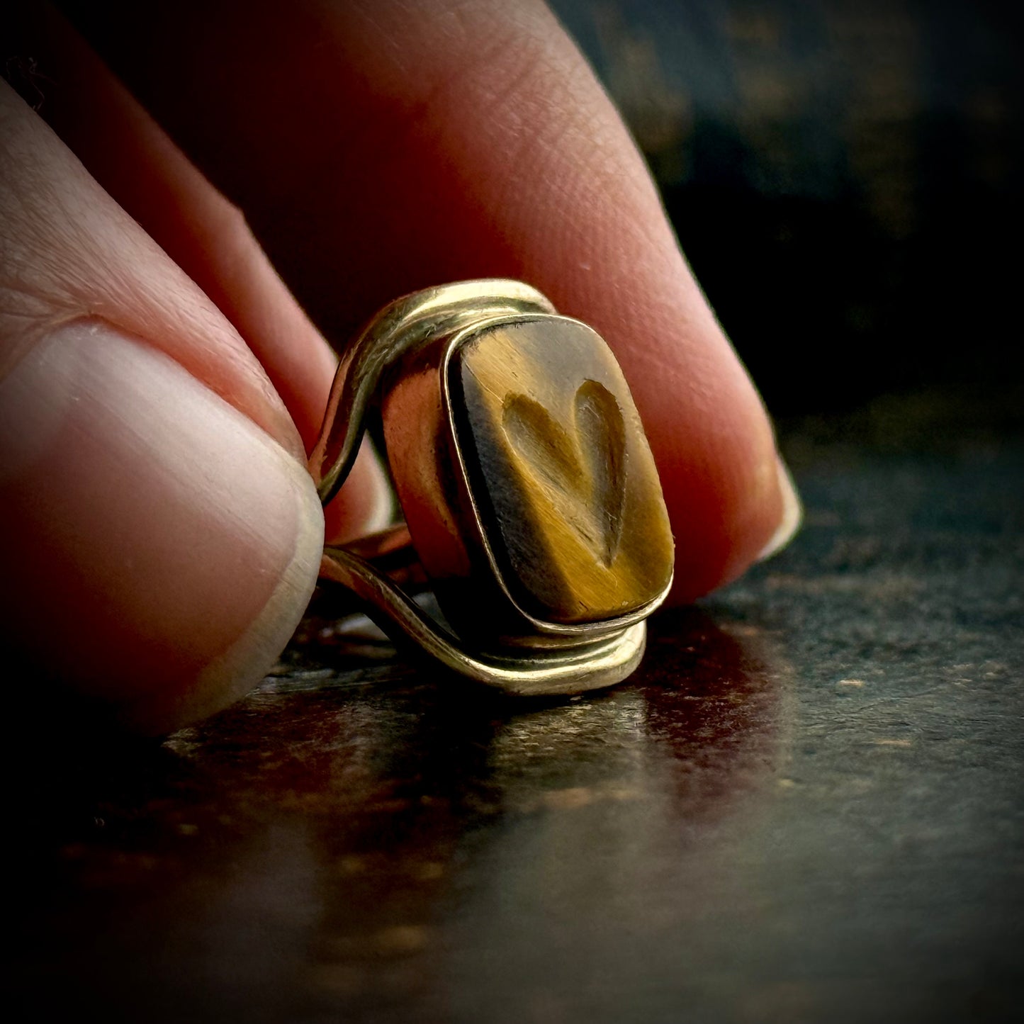 Vintage Carved Tiger's Eye Ring in 9 Carat Gold