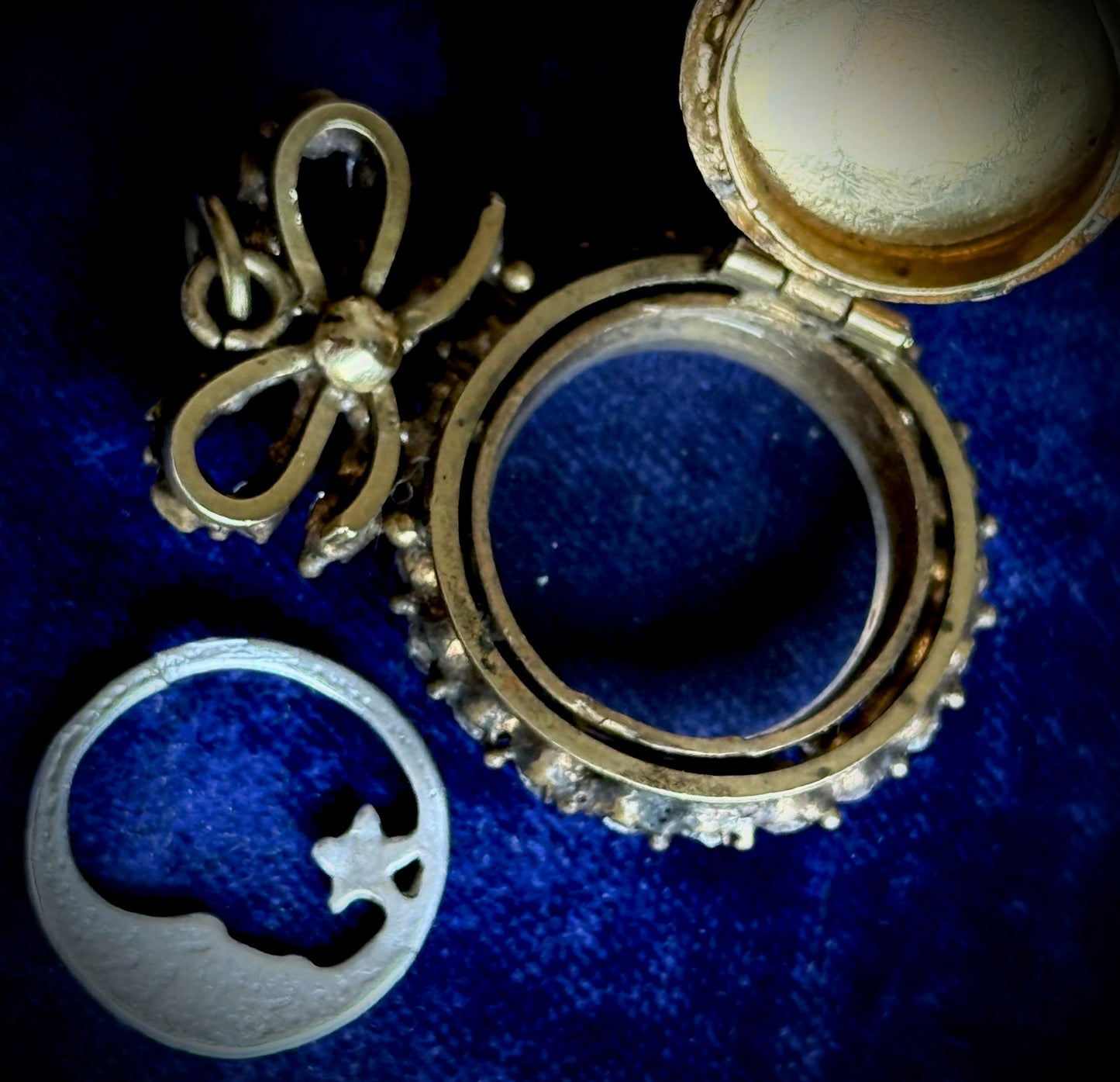 Edwardian Paste Locket & Bow Pendant