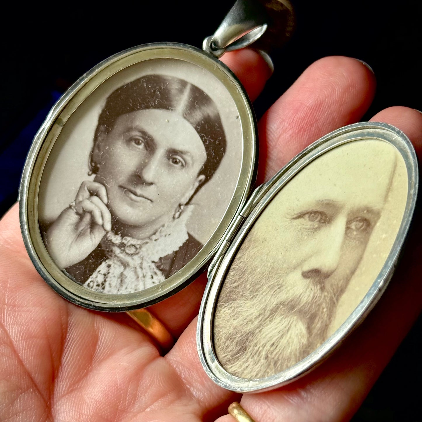 Victorian Engraved Presentation Locket Boxed; Circa 1884