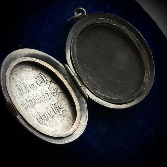 Antique Gott schütze dich Locket in Silver; Circa 1880
