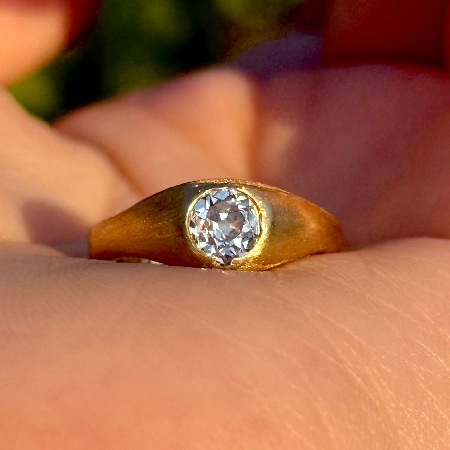 Vintage Old Cut Diamond Pinky Ring in 18 Carat Gold
