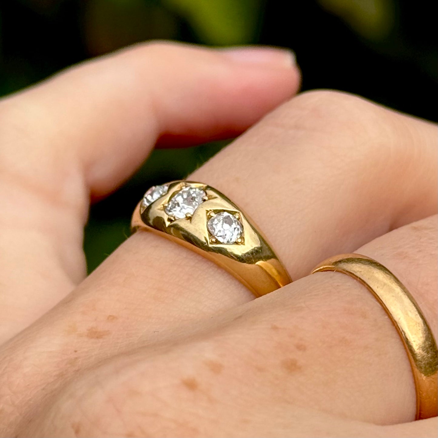 Antique Diamond Trilogy Ring in 18 Carat Gold