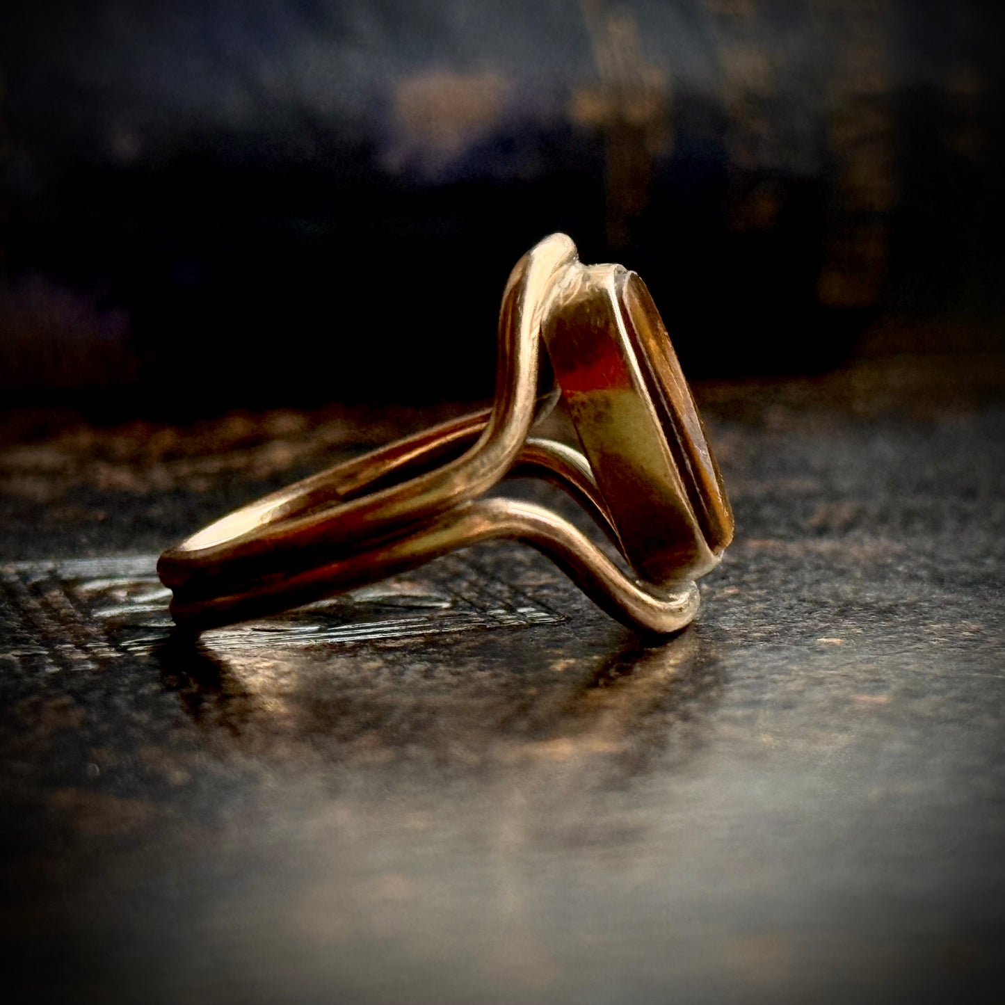 Vintage Carved Tiger's Eye Ring in 9 Carat Gold