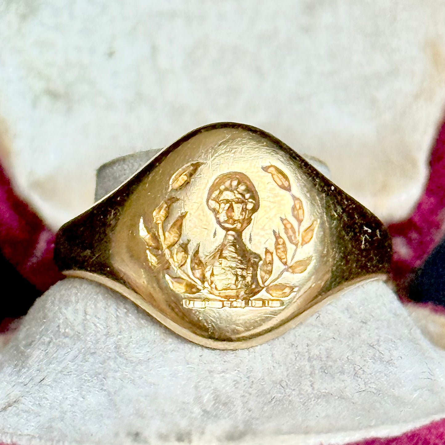Antique Victorian Intaglio Heraldic Signet Ring in 18 Carat Gold; Circa 1890