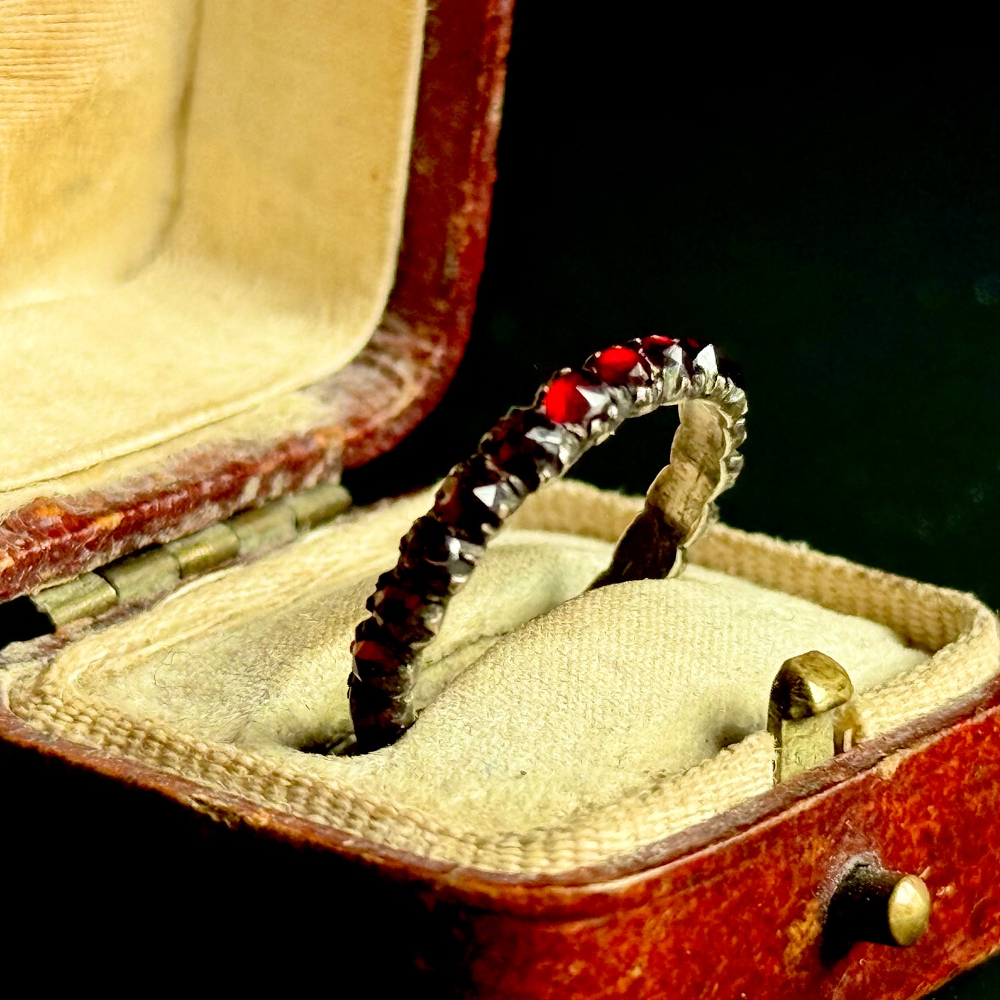 Early Victorian Garnet Eternity Ring; Circa 1830