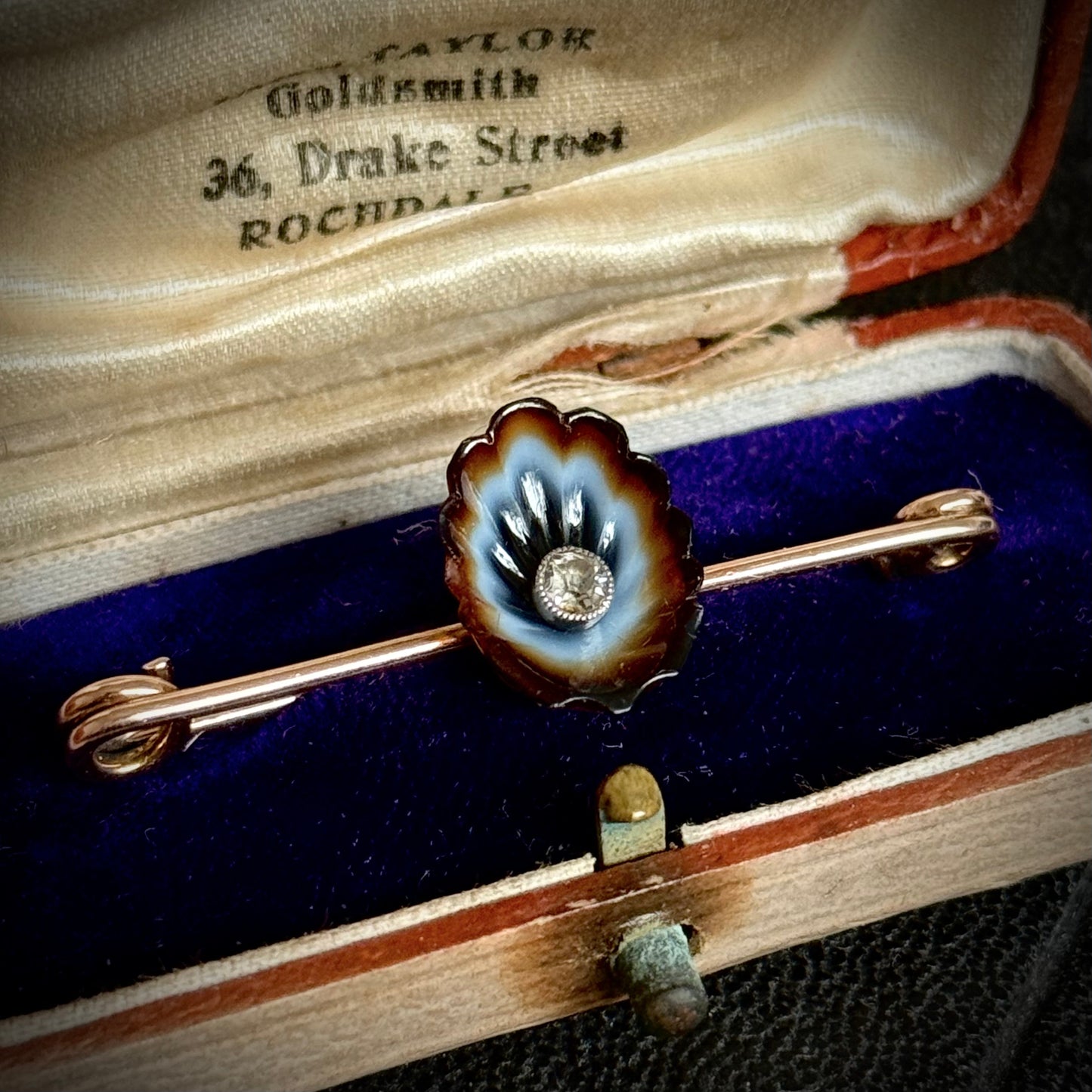 Antique Victorian Agate Shell & Diamond Brooch in 9 Carat Gold.