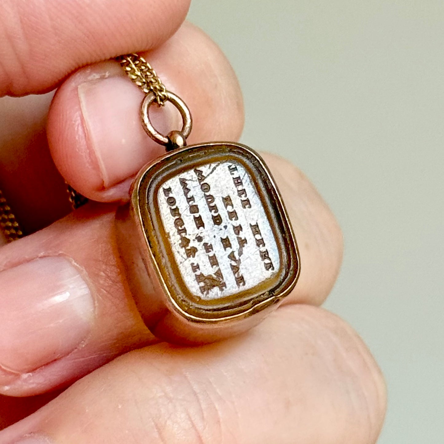 Georgian Mourning Intaglio Pendant in 9 Carat Gold; Circa 1840