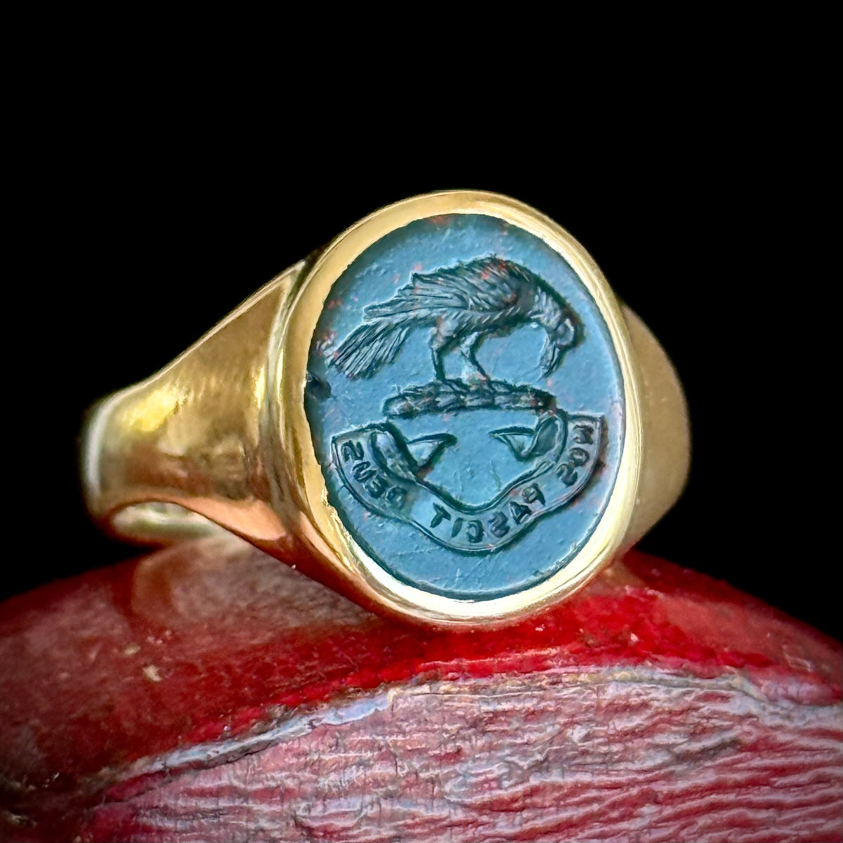 Vintage Bloodstone Raven Ring in 9 Carat Gold; circa 1968