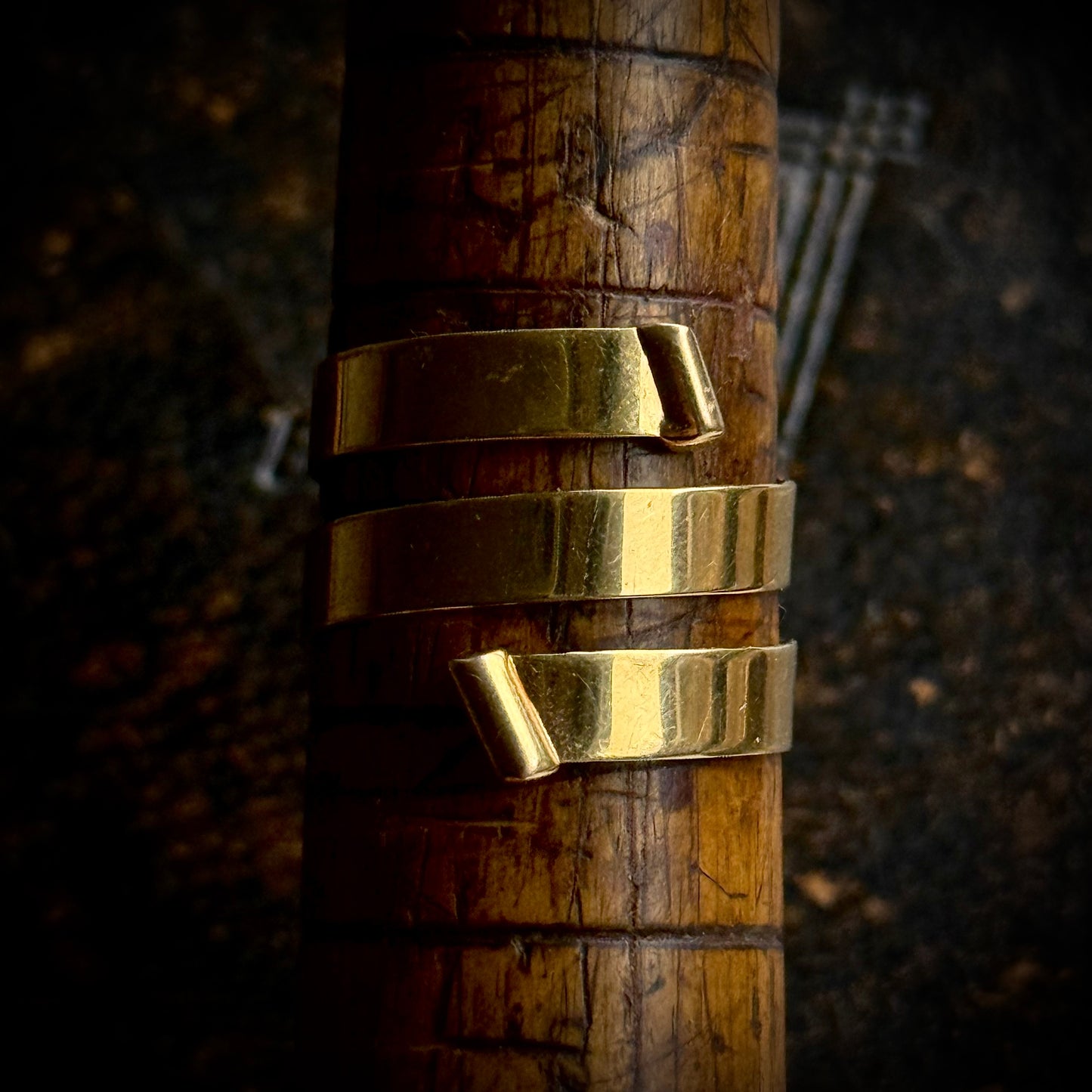Vintage Spiral Band in 9 Carat Gold