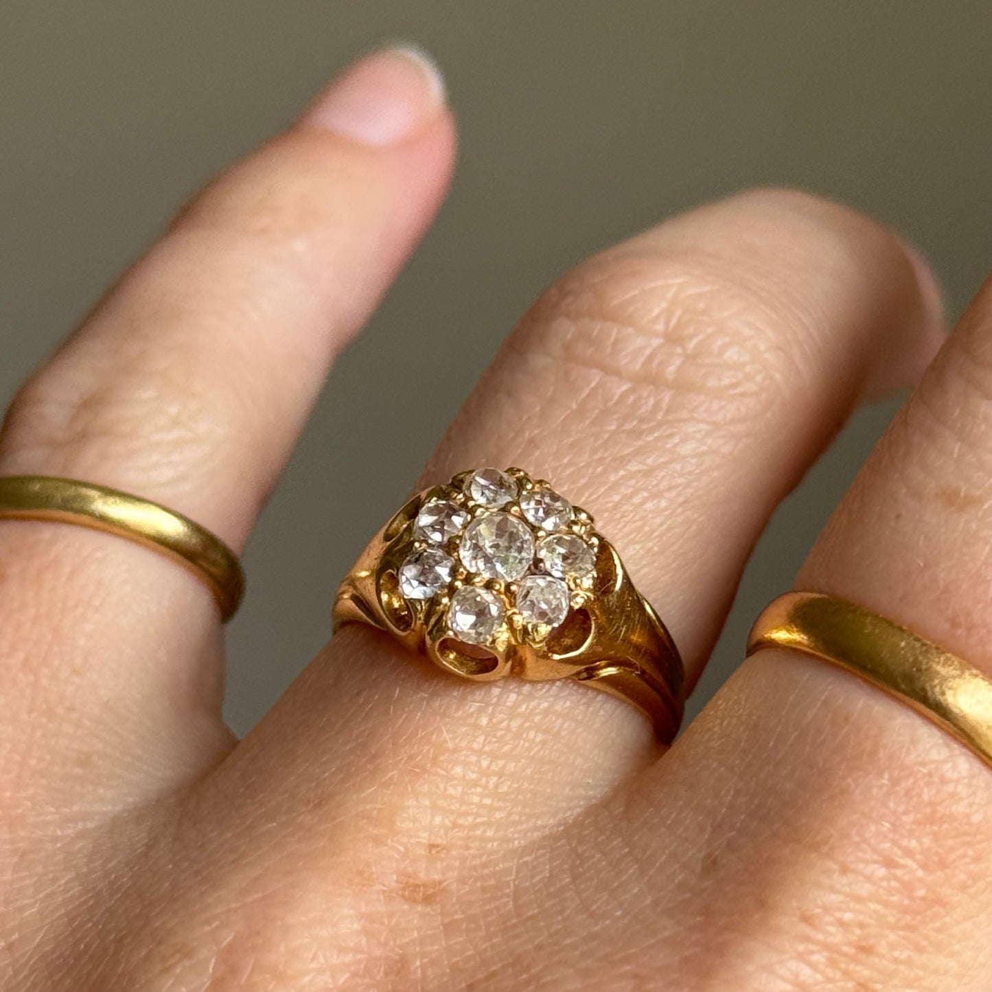 Antique Diamond Cluster Ring in 18 Carat Gold; Circa 1890