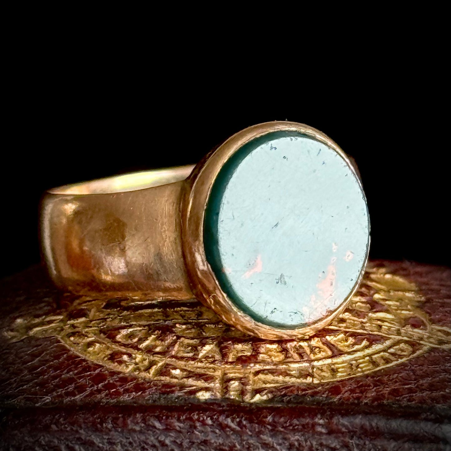 Antique bloodstone Signet Ring in 9 Carat Rose Gold; Circa 1893