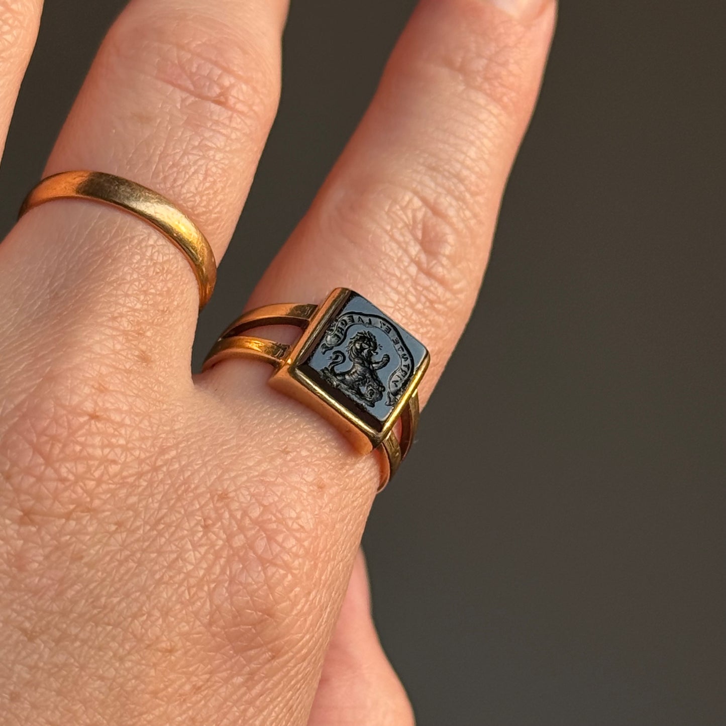 Antique Victorian Intaglio Signet Ring in 18 Carat Gold