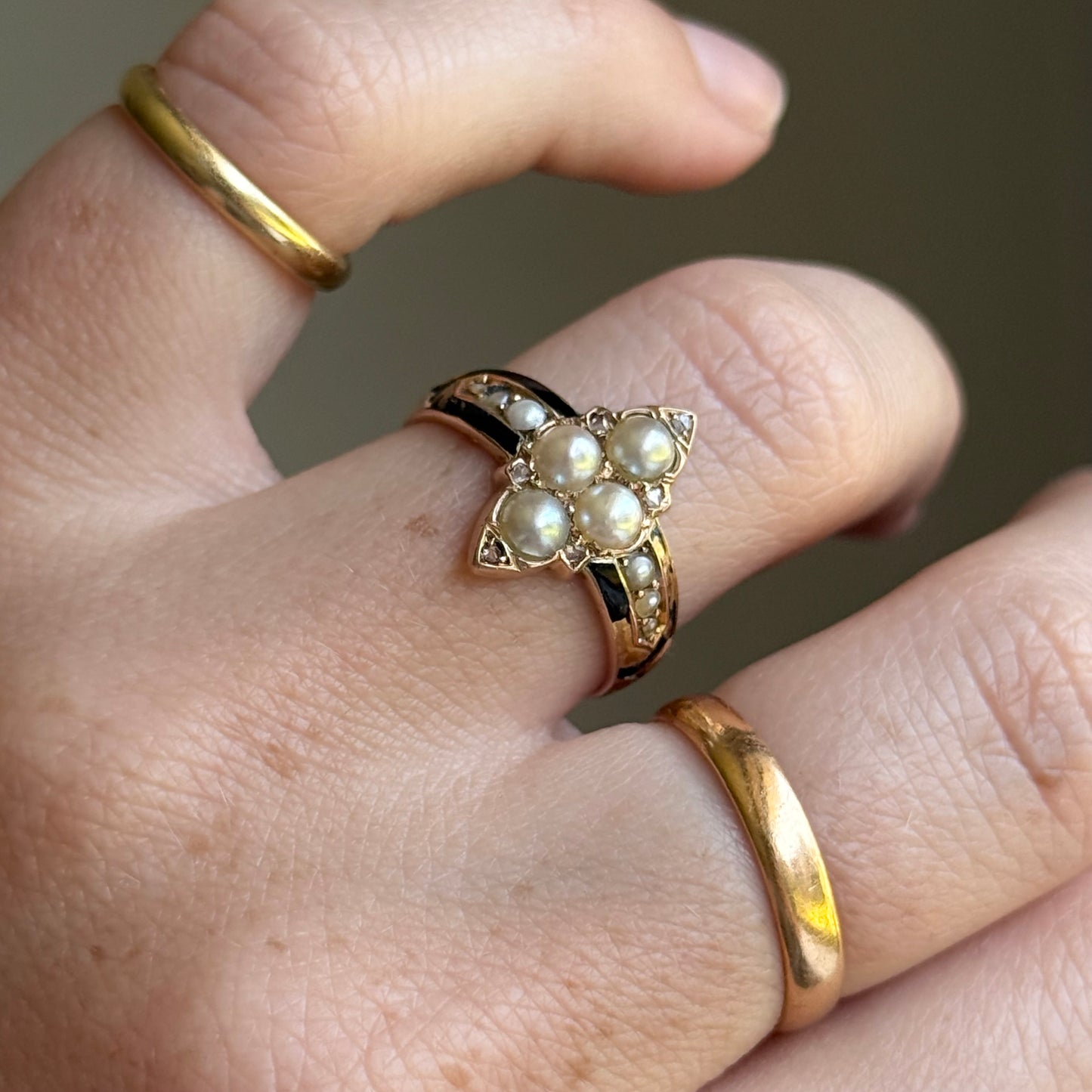 Antique Georgian Pearl & Diamond Mourning Ring in 15 Carat gold