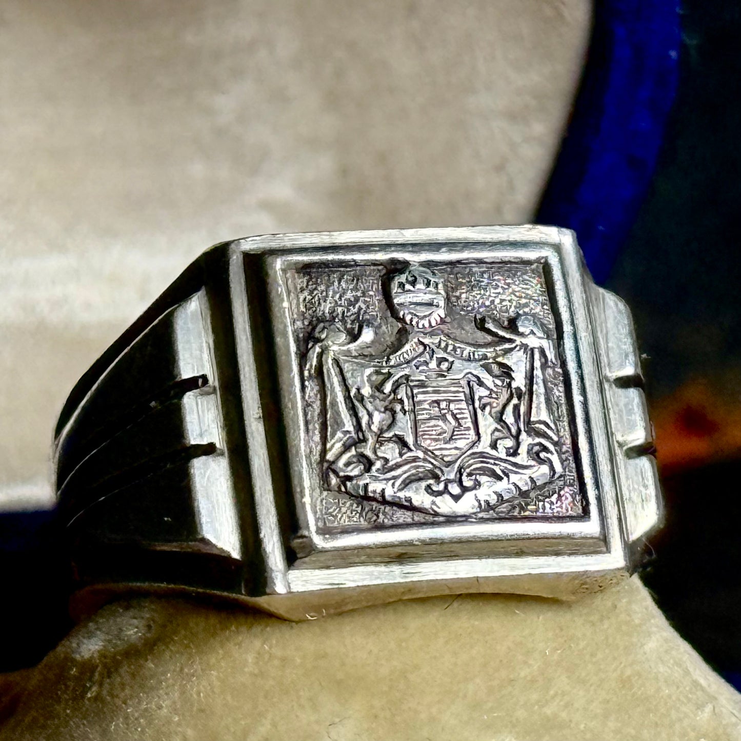 Antique Victorian Silver Heraldic Signet Ring