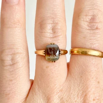Antique Eagle intaglio Ring in 9 Carat Gold, Circa 1890