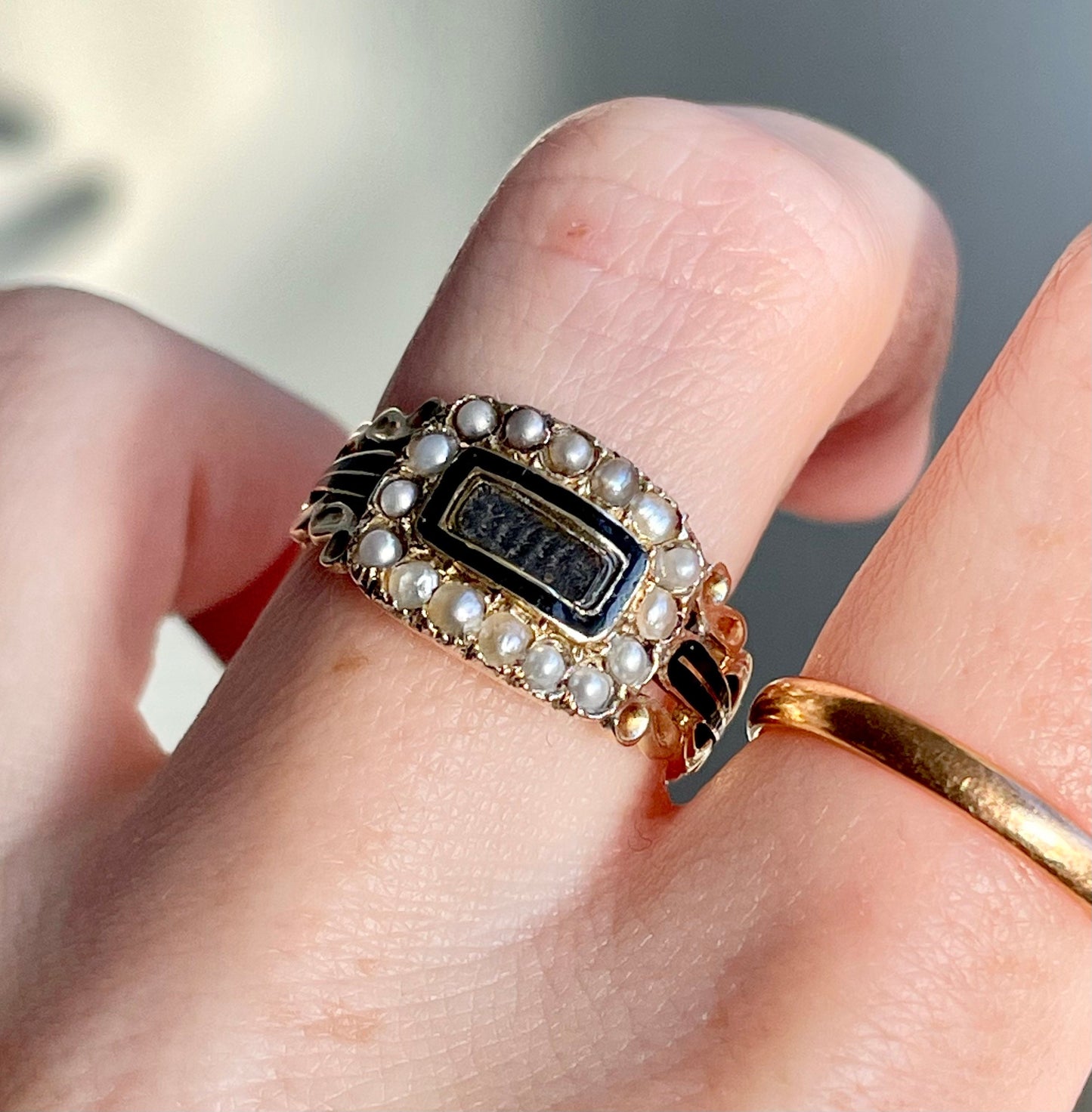 Rare Georgian Enamel & Pearl Mourning Ring in 15 Carat Gold; Circa 1810
