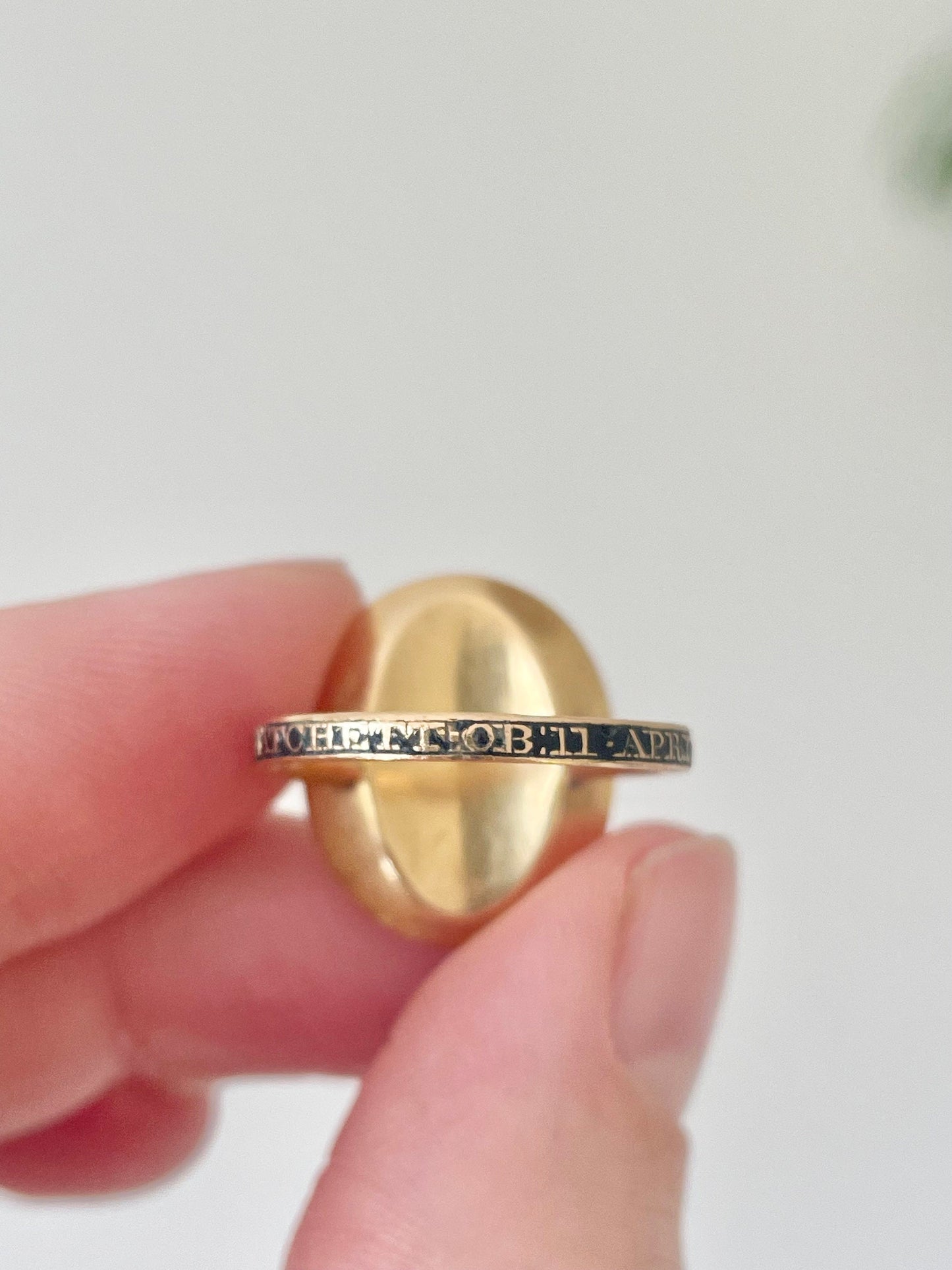 Georgian Sepia Mourning Ring in 18 Carat Gold; Circa 1778