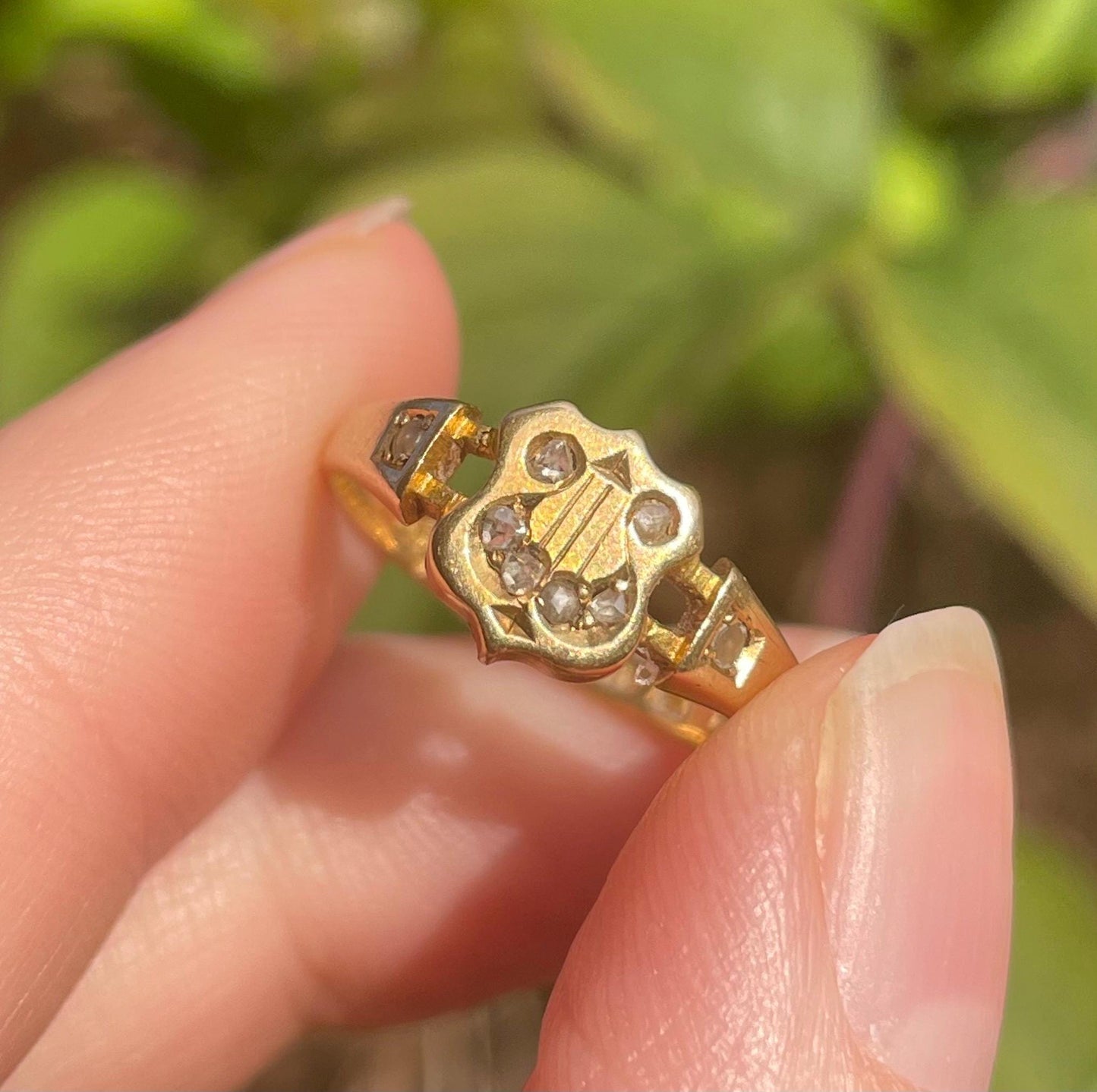 Victorian Diamond & Pearl Harp Ring in 18 Carat Gold, Circa 1885