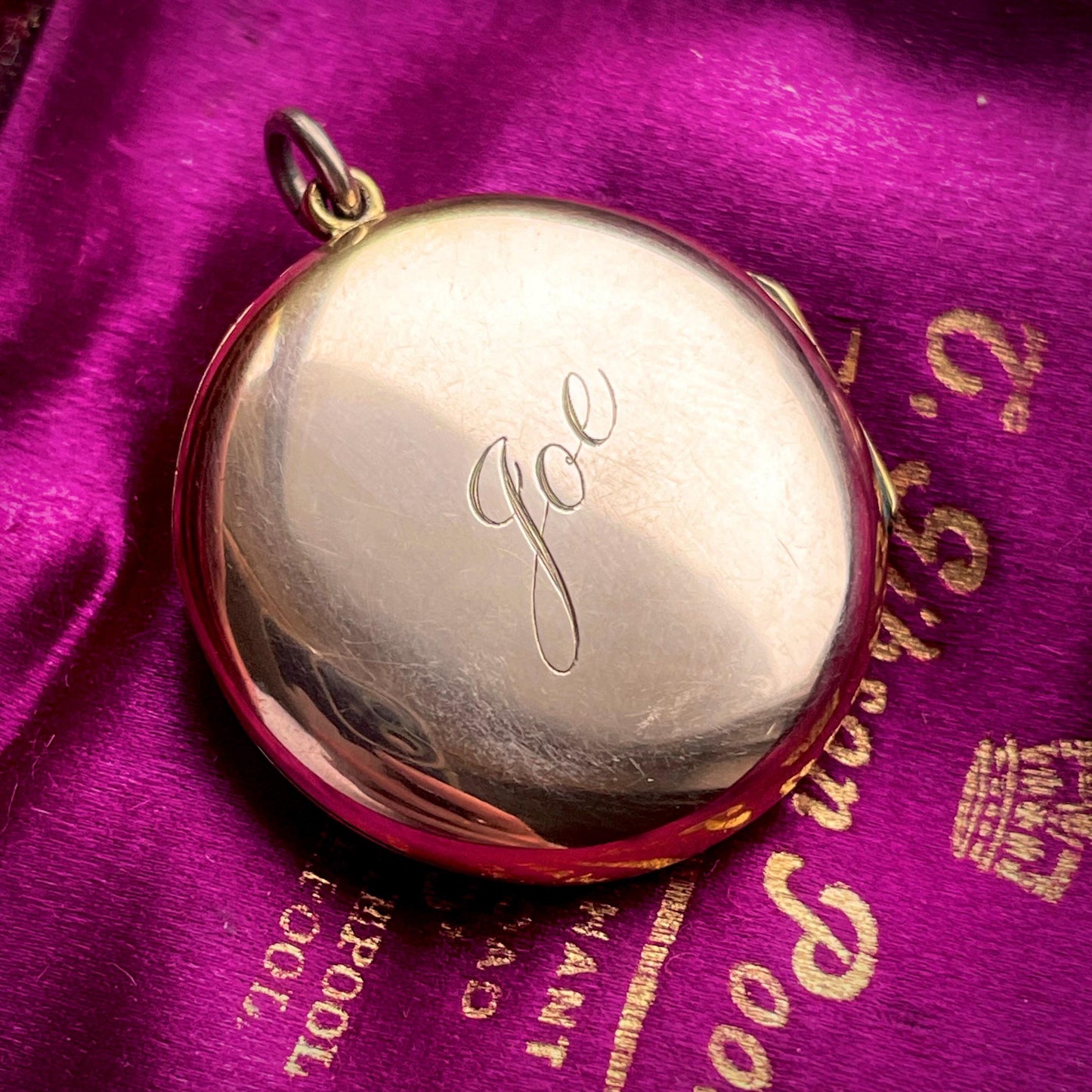 Antique 'Joe' Round Locket; Circa 1900