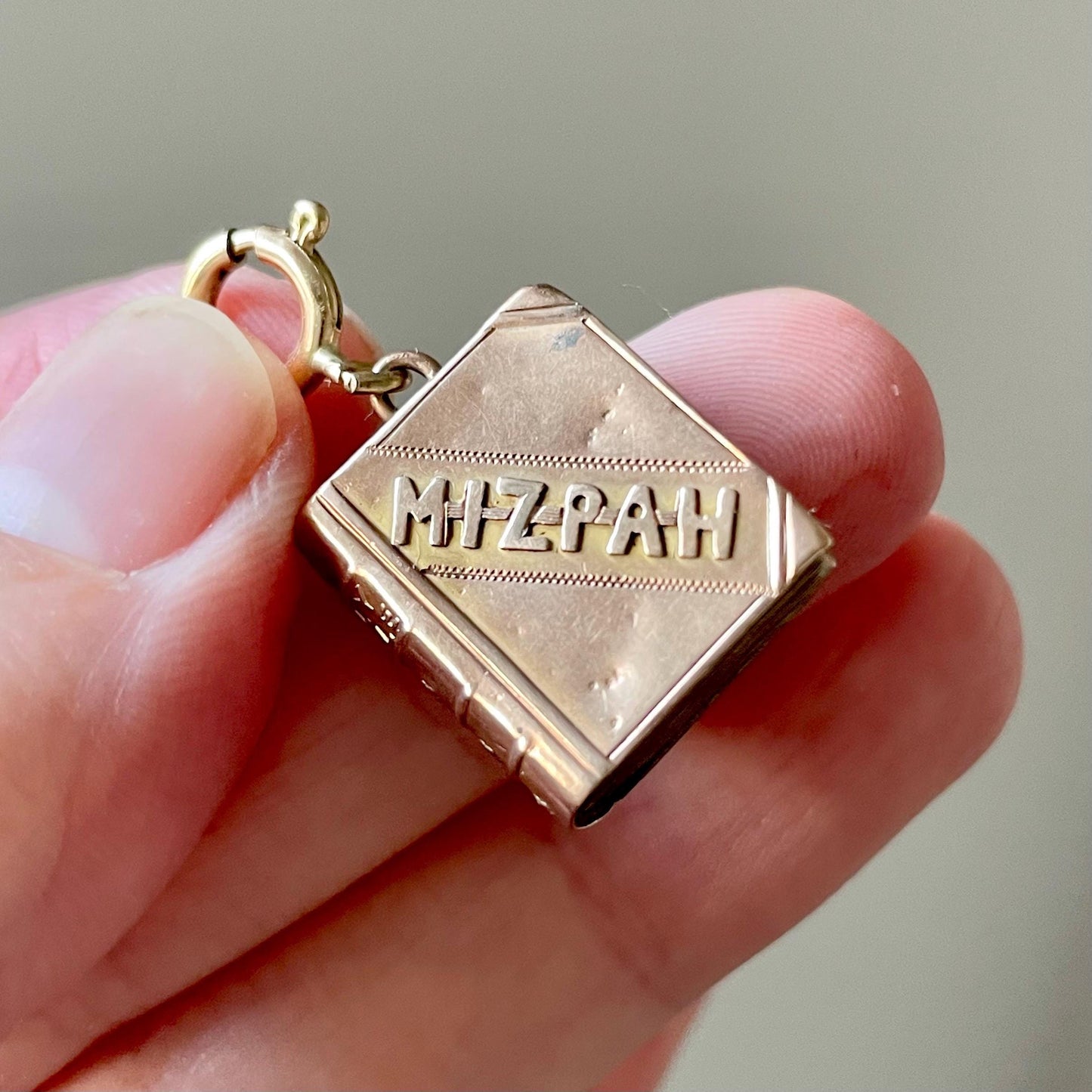 Victorian Mizpah Book Pendant in 9 Carat Gold; Circa 1890