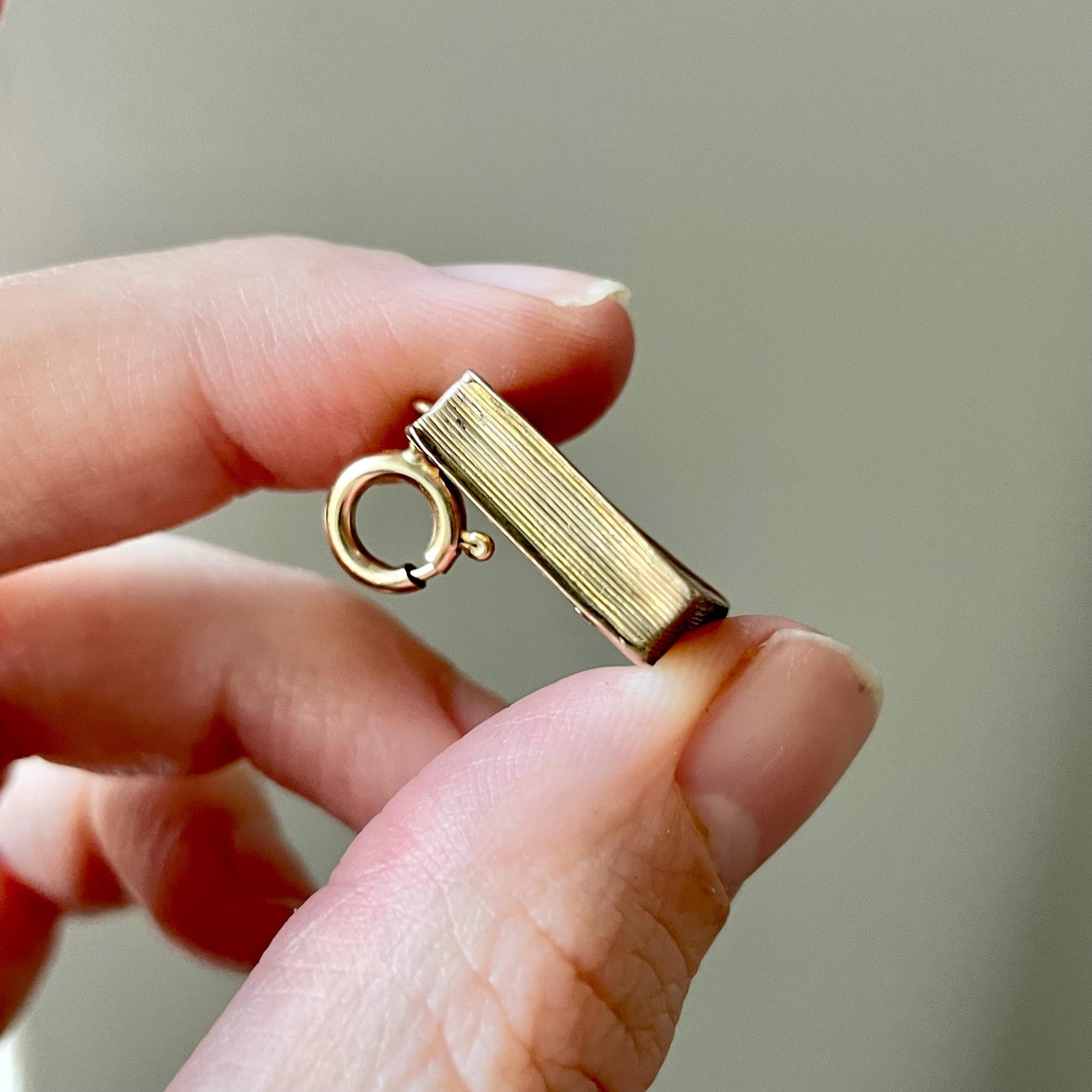 Victorian Mizpah Book Pendant in 9 Carat Gold; Circa 1890