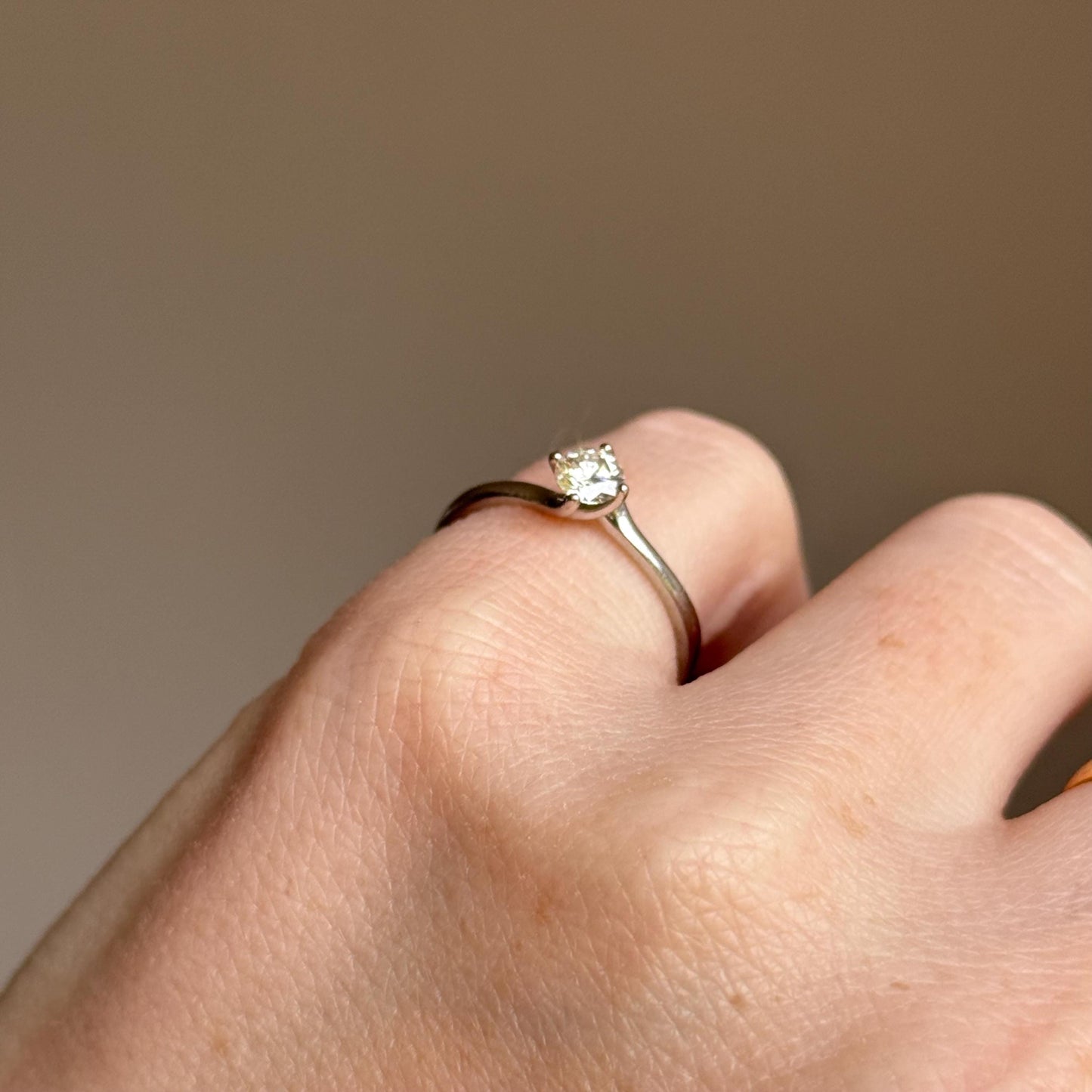 Preloved Diamond Twist Solitaire Ring in Platinum