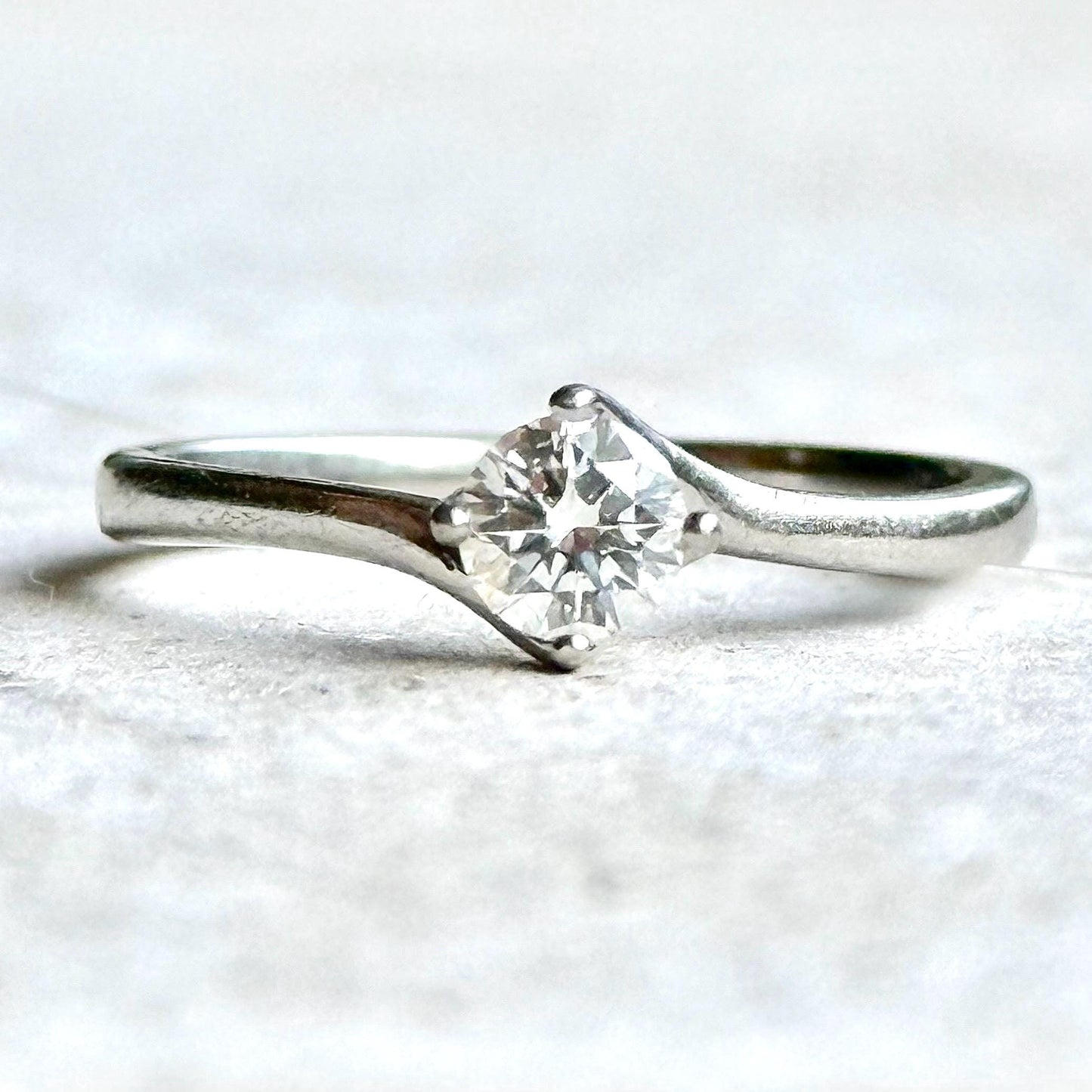 Preloved Diamond Twist Solitaire Ring in Platinum