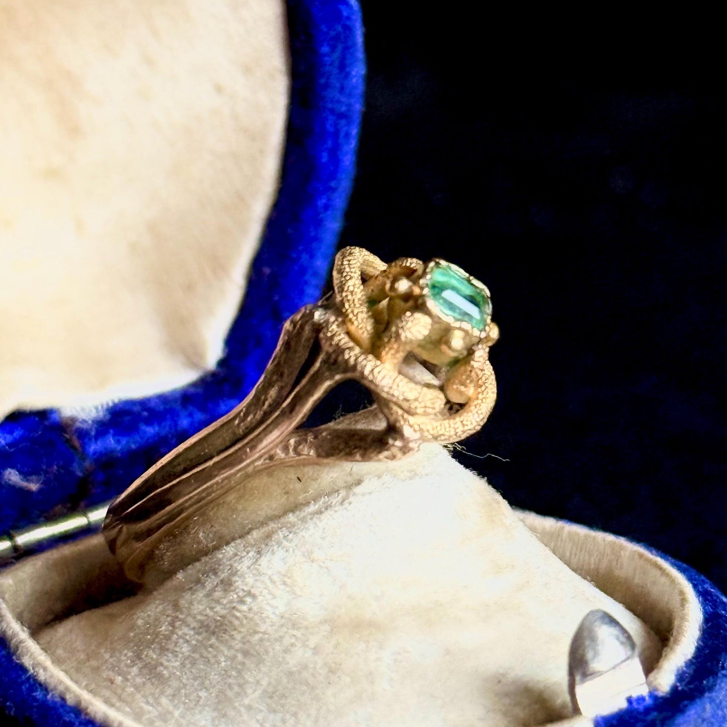 Vintage Emerald Ring in 9 Carat Gold; Circa 1976