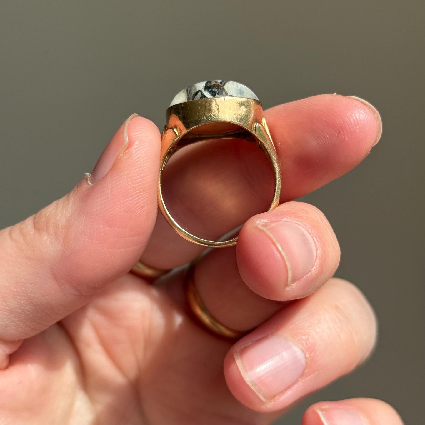Rare Victorian Essex Crystal Reverse Painted Dog Ring, circa 1880