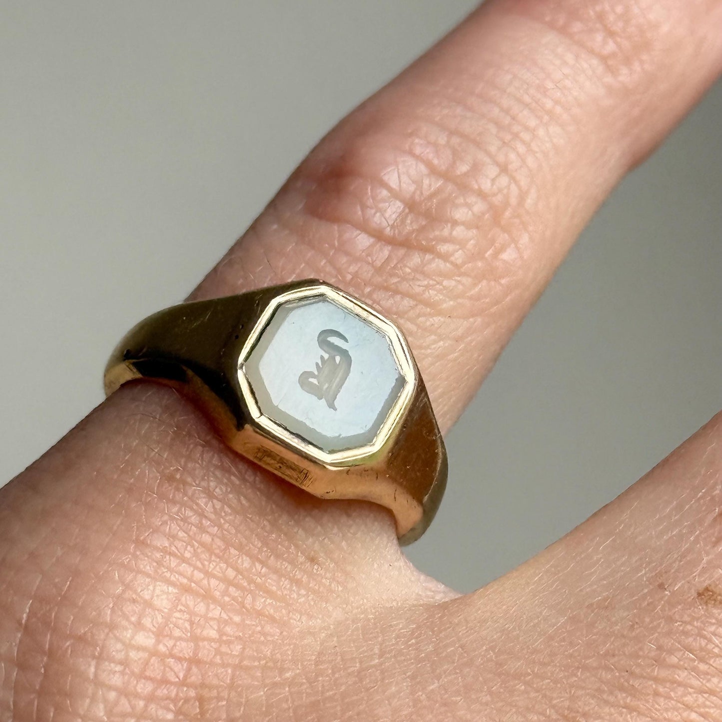 Victorian Chalcedony Monogram 'J or L Intaglio Signet Ring in 9 Carat Gold; Circa 1880