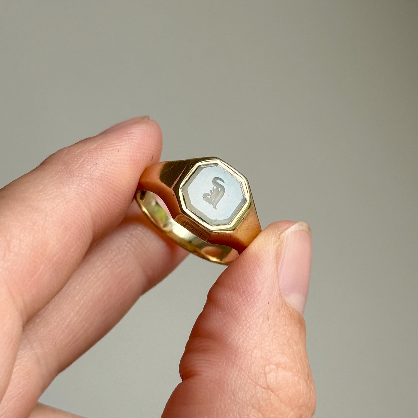 Victorian Chalcedony Monogram 'J or L Intaglio Signet Ring in 9 Carat Gold; Circa 1880