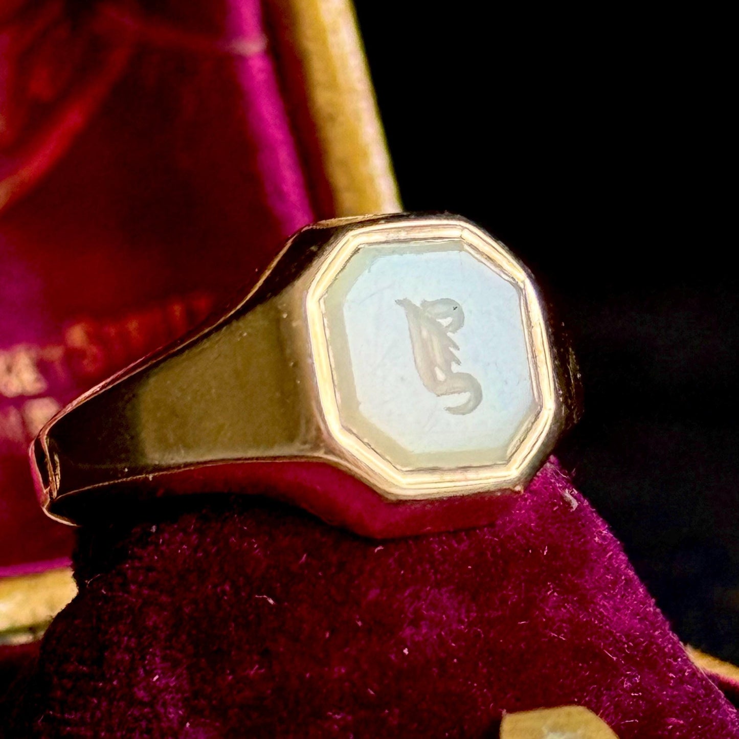 Victorian Chalcedony Monogram 'J or L Intaglio Signet Ring in 9 Carat Gold; Circa 1880